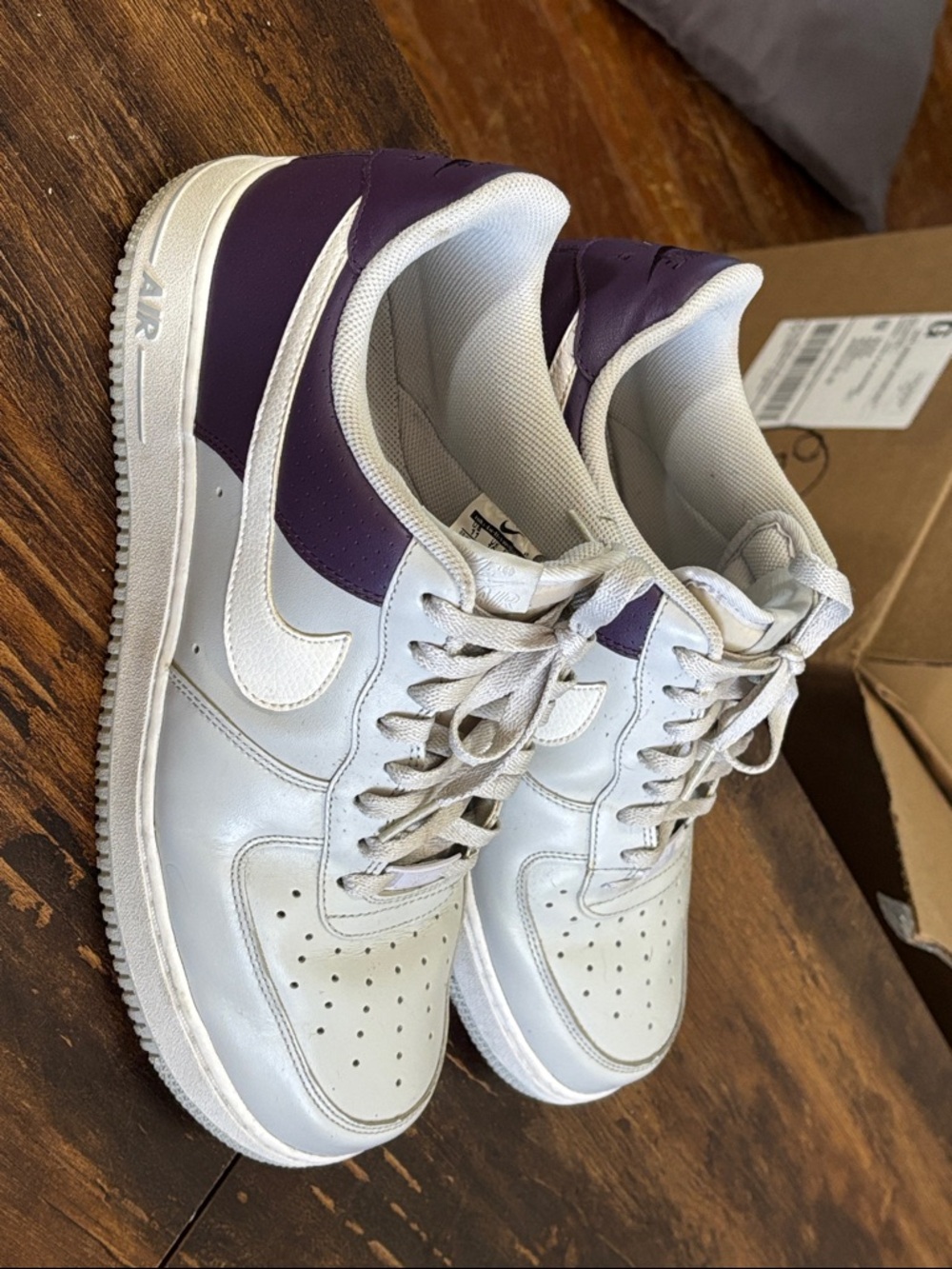 Nike White Low-Top Sneakers with Black Logo Accents